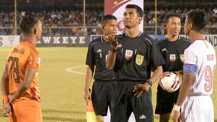 Wasit asal Surabaya Pimpin Laga Persikabo vs Persib, Bagaimana Track Recordnya?
